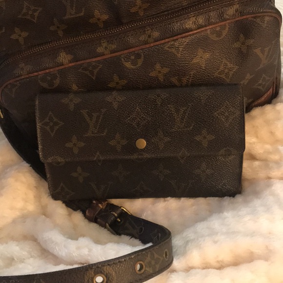 Louis Vuitton Handbags - Louis Vuitton Monogram Wallet